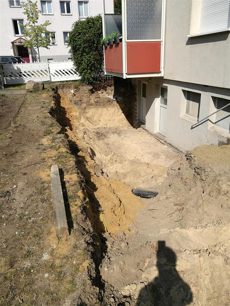 Erneuerung der Kellereingänge in der Kirchstraße 8 - 9